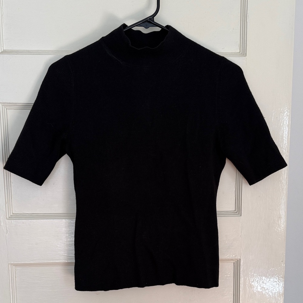 Ann Taylor Elegant Knit Black Short Sleeve Mock Neck Sweater
